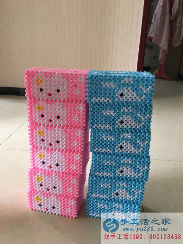 粉色與藍色串珠作品是小編的最愛哦，你喜歡嗎？