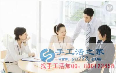 冬季兼職哪家強？遼寧錦州李女士看準(zhǔn)手工活之家外發(fā)項目，在家串珠掙錢