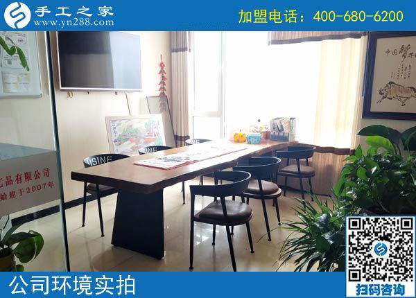 10月4日，為什么這個手工活外發(fā)加工廠家會連續(xù)三年受到CCTV的跟蹤專訪報道？手工之家接待考察加工客戶剪影