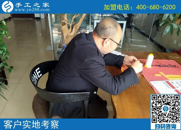 正規(guī)供料的手工活讓他又結(jié)算1200元，江蘇呂先生二次創(chuàng)業(yè)成功全靠這個(gè)方法