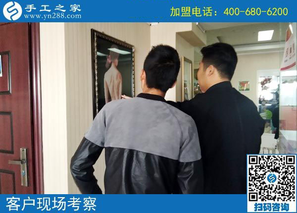 10月24日，做這個(gè)串珠手工活加盟項(xiàng)目能不能掙錢要看這三點(diǎn)。手工之家接待考察加工客戶剪影