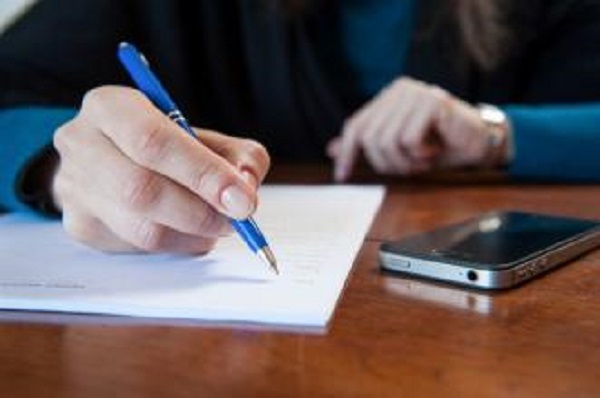 防騙在行動(dòng)，手工之家提醒大家找正規(guī)手工活要注意以下4點(diǎn)細(xì)節(jié)