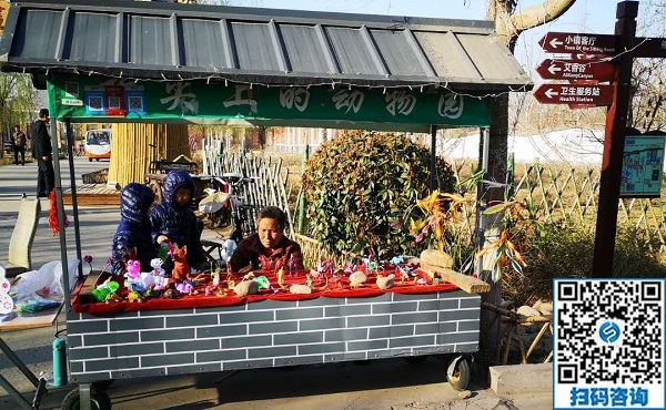 讓更多的民間手工和民間手工藝人在這個(gè)舞臺(tái)上一起高飛！------記手工之家郝總到訪糧畫(huà)小鎮(zhèn)，探訪草編大師李素云