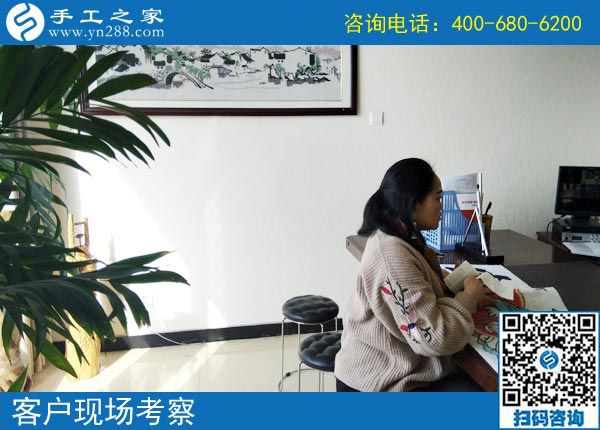 這是她的驕傲，遼寧營(yíng)口小店主尹女士與這個(gè)可以寄到家做的手工活之間的故事