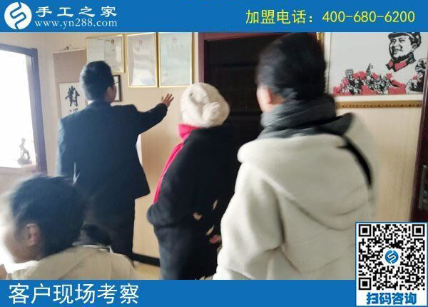 2年時(shí)間里，江蘇泰州胡女士堅(jiān)持在家做串珠手工活掙錢，為了什么