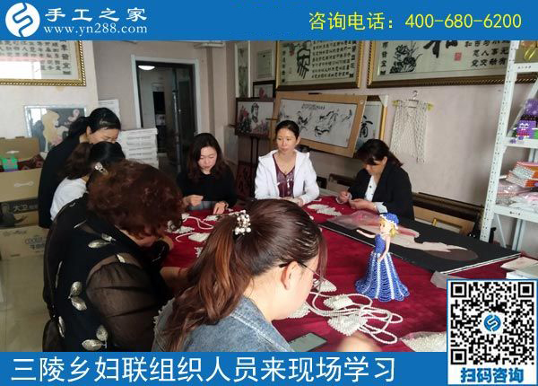 歡迎來這里，我們一直在努力！------邯鄲叢臺(tái)區(qū)婦聯(lián)組織三陵鄉(xiāng)&ldquo;扶貧微工廠&rdquo;手工骨干來手工之家現(xiàn)場(chǎng)學(xué)習(xí)