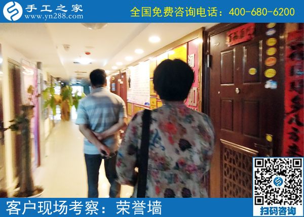 與年齡無關(guān)，掙錢什么時(shí)候也不晚。云南曲靖劉女士做手工活外發(fā)加工項(xiàng)目掙錢后說