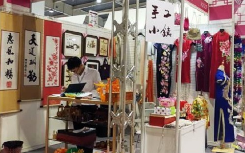 入選非遺的勵志珠珠繡這么火，這個珠繡手工是怎么回事？