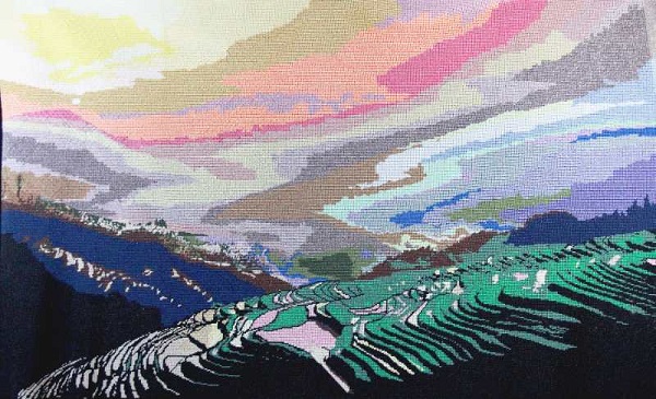 《梯田日出》珠繡，盡顯祖國(guó)山川秀美、江南風(fēng)光(圖1)