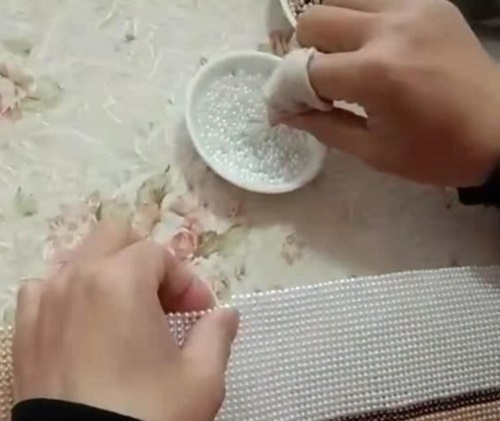 一份收入，一份底氣！-----16年10月開始，遼寧尹女士做手工之家的珠繡手工