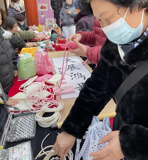 祝福三&middot;八婦女節(jié)，勵(lì)志珠珠繡添風(fēng)采！------記手工之家參加&ldquo;幸福叢臺(tái)、巾幗添彩&rdquo;手工藝品展