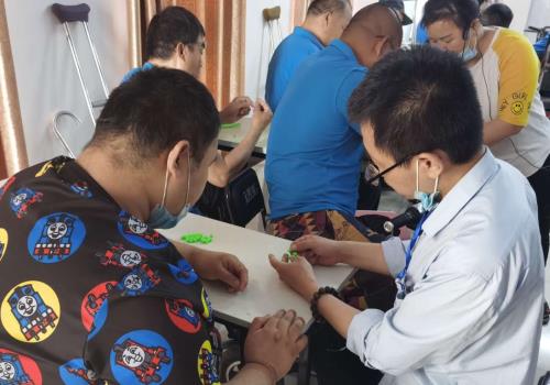 助力靈活就業(yè)，手工之家的珠繡外發(fā)手工活一直在路上