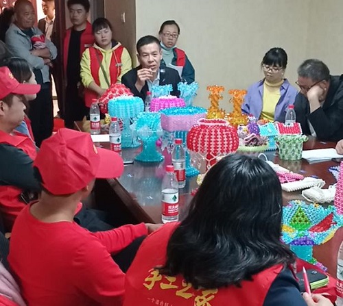 創(chuàng)業(yè)，其實有章可循，&ldquo;手工之家&rdquo;模式讓你人生有夢、創(chuàng)業(yè)成功                      ----記手工之家第二期全國優(yōu)秀繡娘培訓(xùn)會