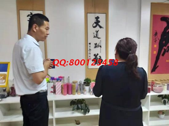 上班族想利用空余時(shí)間增加收入，做手工活加工(圖1)