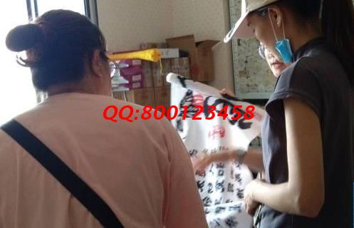 適合她做的外發(fā)手工活，她選擇千里之外的手工之家珠繡(圖1)