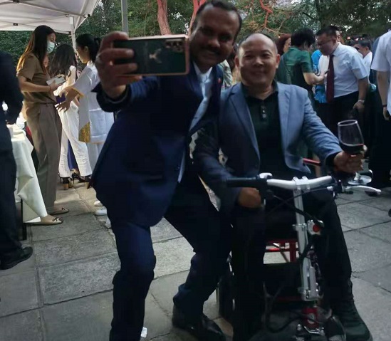 讓非遺傳統(tǒng)手工珠繡走向世界！------記手工之家創(chuàng)始人在北京