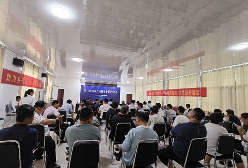 助力鄉(xiāng)村振興，用手工帶動(dòng)農(nóng)民富裕------記手工之家創(chuàng)始人參加邯鄲梁二莊鎮(zhèn)重點(diǎn)項(xiàng)目集中簽約儀式