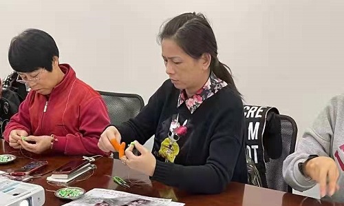 手工活外發(fā)加工回收好平臺，手工之家常年有活做(圖1)