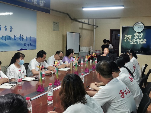 負責(zé)任，就是好好做珠繡手工事業(yè)--- --- 記手工之家優(yōu)秀代理加工補貼政策之優(yōu)秀代理楊女士