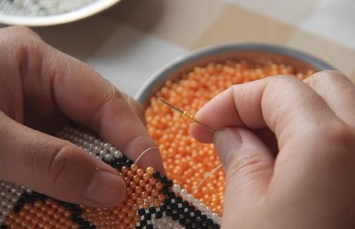 夢(mèng)想實(shí)現(xiàn)離不開(kāi)堅(jiān)持和付出--- --- 記手工之家加工補(bǔ)貼政策之優(yōu)秀合作伙伴康女士