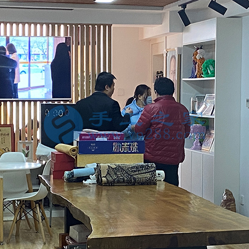 愛(ài)好手工不怕路途遠(yuǎn)，每天都有人來(lái)到手工之家(圖1)