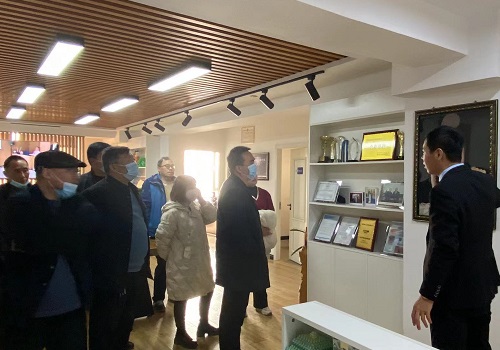 手工帶動就業(yè)，讓農(nóng)民有事干、農(nóng)村更美麗 --- --- 記河北大名一鎮(zhèn)村領(lǐng)導(dǎo)一行來手工之家實地參觀考察