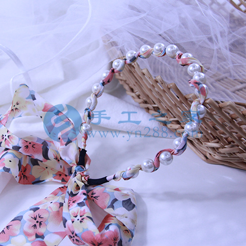 做手工活加工，當(dāng)然要選擇漂亮的串珠手工活(圖1)