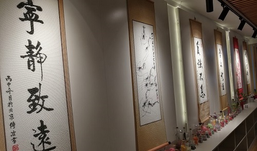 5月3日，手工活接單平臺，手工兼職招聘帶回家做，珠繡產(chǎn)品讓手工之家和加工人員更好共贏，圖為勵(lì)志珠珠繡手工產(chǎn)品剪影