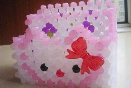 收入穩(wěn)定遞增，這里的外發(fā)加工手工活非?？孔V(圖1)