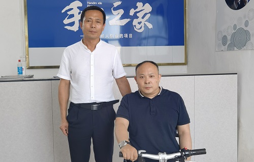 珠繡手工落地生根，讓農(nóng)民能多一份收入(圖4)