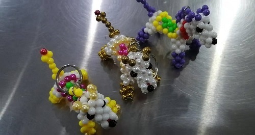 辭職回家做串珠手工活，實(shí)現(xiàn)顧家賺錢事業(yè)都不誤(圖1)