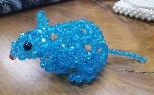 在家比較容易掙到錢的方法:做手工活外發(fā)加工(圖1)