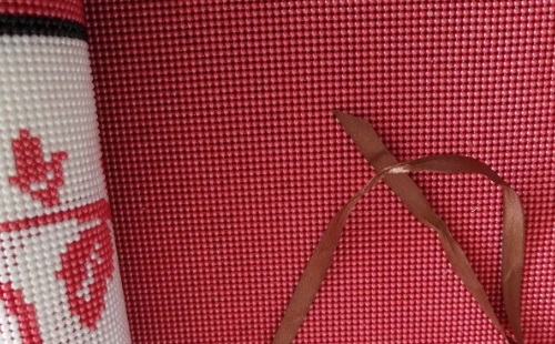 有多少人把外發(fā)手工活拿回家做常年有不錯(cuò)的收入呢?(圖1)