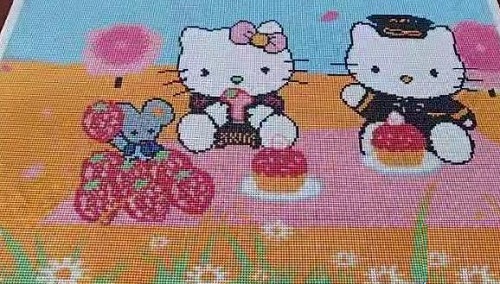 在家串制精美別致的珠繡藝品，常年足不出戶把錢賺(圖1)