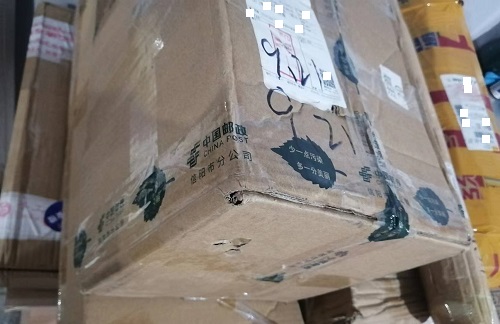 9月22日，純手工活外發(fā)加工項(xiàng)目，手工活兼職，選擇手工之家的加工人員了解的途徑有些不同，圖為成品倉庫今日待檢手工產(chǎn)品剪影