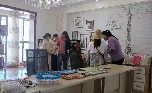 有夢走未來，大山擋不住