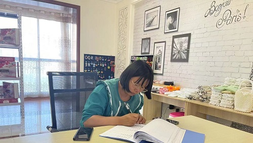 愛，是一切奮斗和成功的源泉 --- ---記手工之家優(yōu)秀合作伙伴云南楊女士