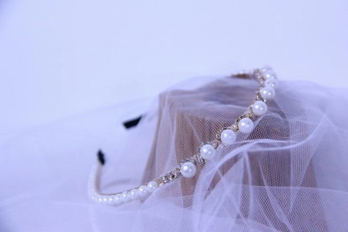 10月22日，手工創(chuàng)業(yè)項(xiàng)目，加工材料郵寄到家，手工之家這樣服務(wù)，信譽(yù)也好，圖為勵(lì)志珠珠繡串珠手工產(chǎn)品剪影