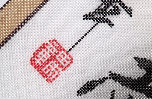 10月25日，在家手工創(chuàng)業(yè)小項目，靈活就業(yè)創(chuàng)業(yè)，手工之家的純手工產(chǎn)品這樣交付，圖為勵志珠珠繡串珠手工產(chǎn)品細節(jié)剪影