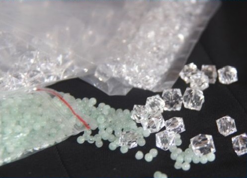 11月9日，可以帶回家做的手工，手工靈活就業(yè)創(chuàng)業(yè)，手工之家的手工副業(yè)讓人實(shí)現(xiàn)夢想，圖為勵(lì)志珠珠繡串珠手工材料剪影