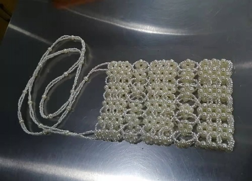 12月8日，手工加工回收項目，居家靈活就業(yè)，剛做手工之家的珠繡手工注意事項，圖為勵志珠珠繡串珠手工產(chǎn)品剪影