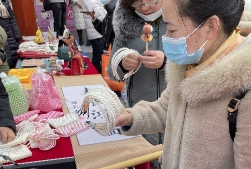 春暉萬物長，巧手迎兔年--- ---手工之家祝大家兔年大吉