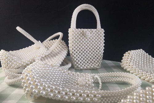 很多人會(huì)問(wèn)，手工之家的移動(dòng)潮品店都對(duì)什么人開(kāi)放合作？