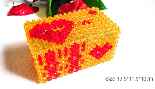 5月20日，哪里可以做手工活兼職，靈活就業(yè)好選擇，手工之家的良好服務(wù)讓大家合作無憂，圖為勵志珠珠繡串珠手工產(chǎn)品剪影