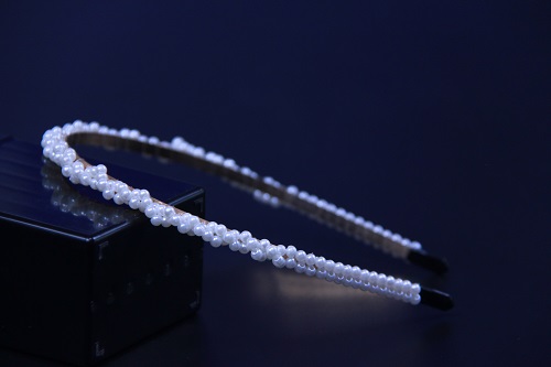 5月26日，手工活外發(fā)加工可靠嗎？靈活就業(yè)好手工，兼職怎樣做好手工之家的手工項目，圖為勵志珠珠繡串珠手工產(chǎn)品剪影