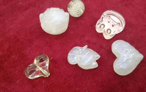 6月2日，在家里就能賺錢的工作，正規(guī)手工項目，靈活就業(yè)好選擇，手工之家手工事業(yè)發(fā)展離不開銷售體系，圖為勵志珠珠繡串珠手工材料剪影