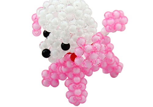 6月5日，可在家做的兼職手工活，想接正規(guī)廠家手工項目,靈活就業(yè)串珠手工,手工之家的手工項目前景在于哪兒？圖為勵志珠珠繡串珠手工產(chǎn)品剪影