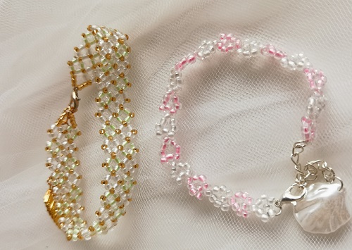 6月8日，在家能做的兼職正規(guī)，在家靈活就業(yè)串珠手工項(xiàng)目，在手工之家，大家為什么手工掙錢放心，圖為勵志珠珠繡串珠手工產(chǎn)品剪影