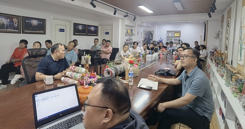 飾品加工廠+移動(dòng)潮品店，讓大家一起做手工掙錢 ------ 記石家莊項(xiàng)目考察團(tuán)隊(duì)到手工之家考察合作