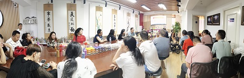 飾品加工廠+移動(dòng)潮品店，讓大家一起做手工掙錢 ------ 記石家莊項(xiàng)目考察團(tuán)隊(duì)到手工之家考察合作